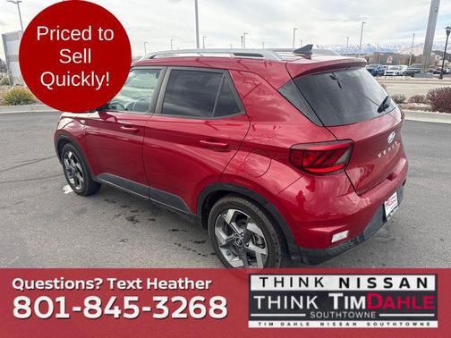 2022 Hyundai VENUE SEL