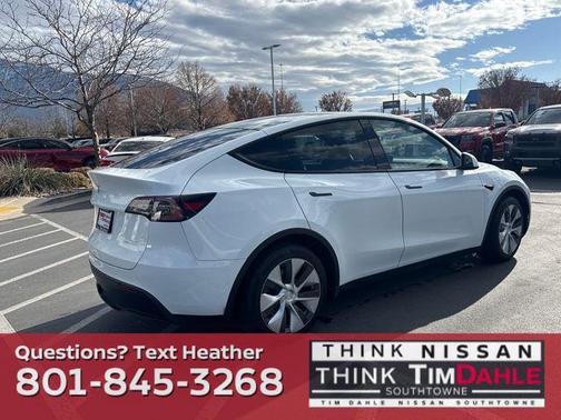 2022 Tesla Model Y Long Range Dual Motor All-Wheel Drive