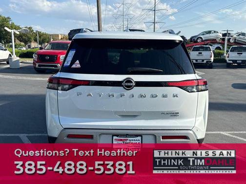 2025 Nissan Pathfinder Platinum 4WD