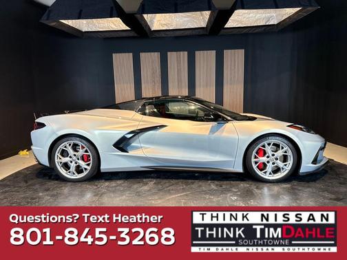Silver Flare Metallic 2022 Chevrolet Corvette Stingray w/1LT