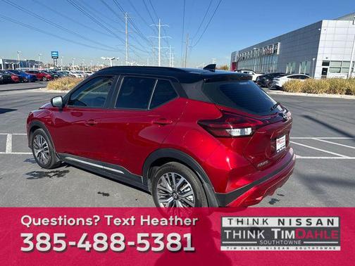 2023 Nissan Kicks SR