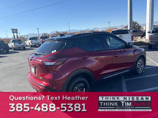 2023 Nissan Kicks SR