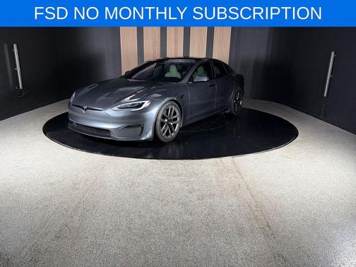 2022 Tesla Model S Plaid