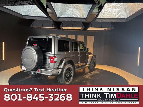 Granite Crystal Metallic Clearcoat 2021 Jeep Wrangler Unlimited Sahara