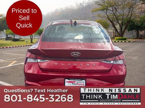 2022 Hyundai ELANTRA SE