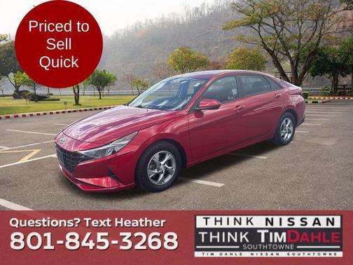 2022 Hyundai ELANTRA SE