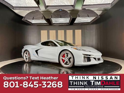 Sea Wolf Gray Tricoat 2025 Chevrolet Corvette E-Ray RWD Coupe 2LZ