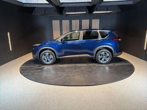 Deep Ocean Blue Pearl 2025 Nissan Rogue SV
