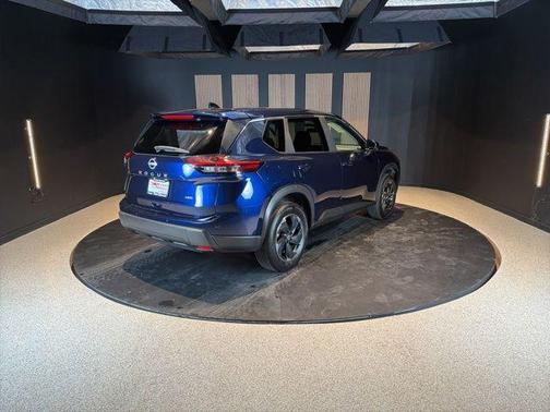 Deep Ocean Blue Pearl 2025 Nissan Rogue SV