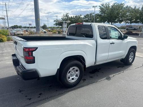 2025 Nissan Frontier S