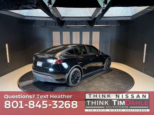 2022 Tesla Model Y Long Range Dual Motor All-Wheel Drive