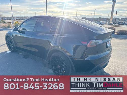 2022 Tesla Model Y Long Range Dual Motor All-Wheel Drive