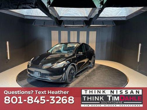 Black 2022 Tesla Model Y Long Range Dual Motor All-Wheel Drive