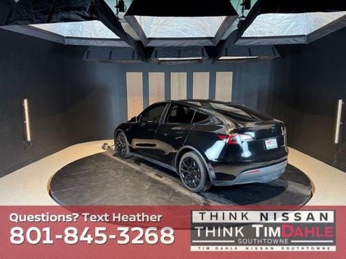 2022 Tesla Model Y Long Range Dual Motor All-Wheel Drive