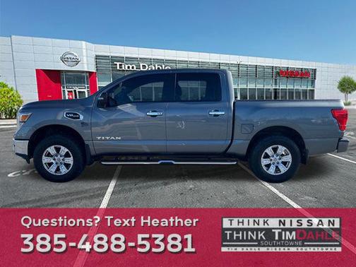 2017 Nissan Titan SV