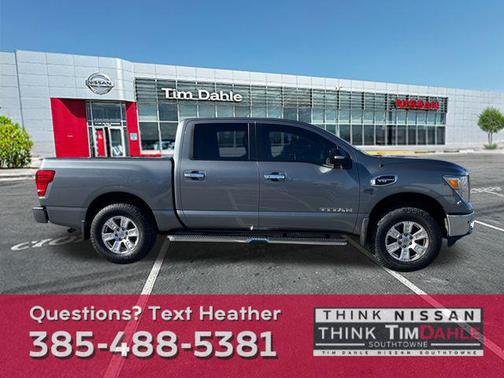 2017 Nissan Titan SV