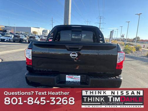 2024 Nissan Titan SV