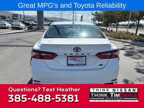 2023 Toyota Camry SE