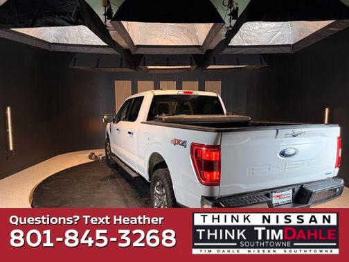 Oxford White 2022 Ford F-150 XLT