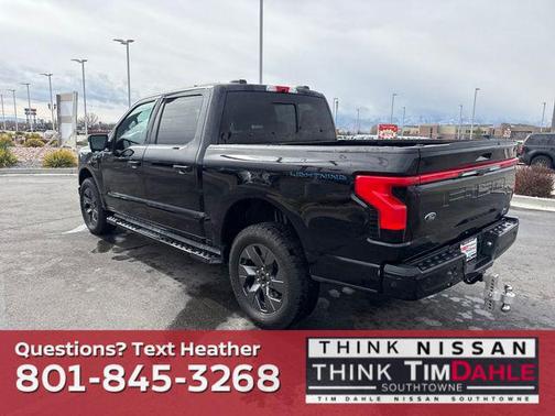 2023 Ford F-150 Lightning LARIAT