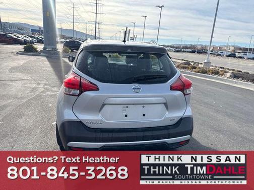 2019 Nissan Kicks SR