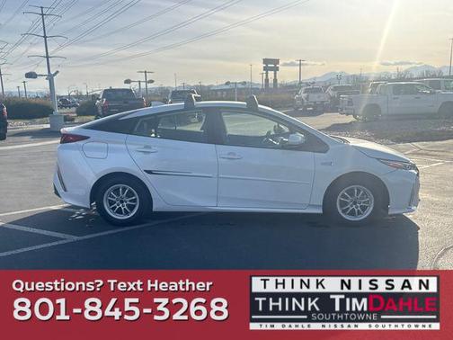 2022 Toyota Prius Prime XLE