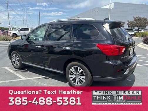 2019 Nissan Pathfinder SV
