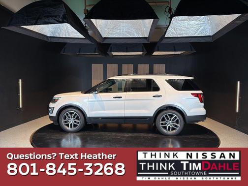 White Platinum Clearcoat Metallic 2017 Ford Explorer sport