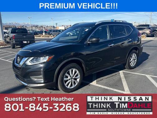 2020 Nissan Rogue SV