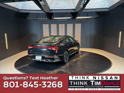 Ebony Black 2022 Kia K5 GT-Line