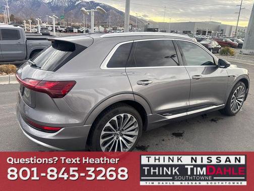 2019 Audi e-tron Premium Plus