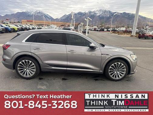 2019 Audi e-tron Premium Plus