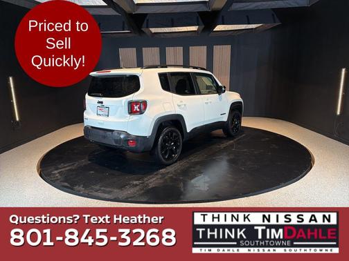 Alpine White Clearcoat 2023 Jeep Renegade Altitude