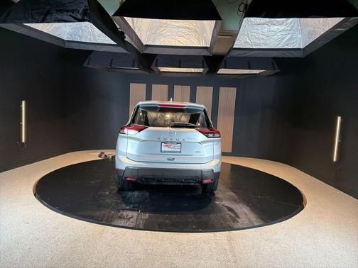 Brilliant Silver Metallic 2025 Nissan Rogue SV