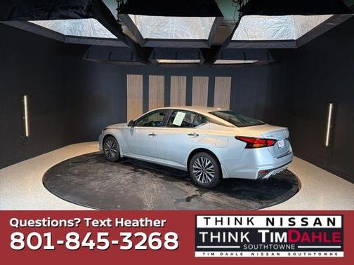 Brilliant Silver Metallic 2023 Nissan Altima 2.5 SV