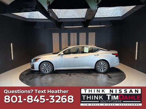 Brilliant Silver Metallic 2023 Nissan Altima 2.5 SV