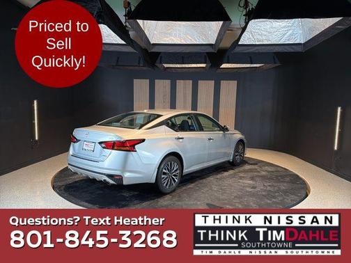 Brilliant Silver Metallic 2023 Nissan Altima 2.5 SV