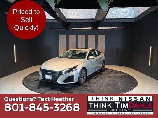 Brilliant Silver Metallic 2023 Nissan Altima 2.5 SV
