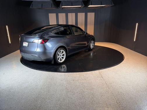 Black 2024 Tesla Model Y Long Range Dual Motor All-Wheel Drive