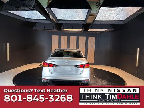 Brilliant Silver Metallic 2019 Nissan Altima 2.5 SL
