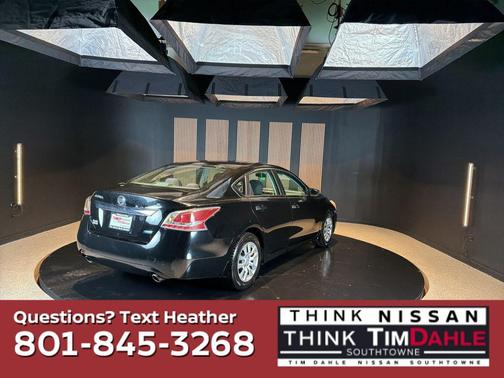 Super Black Clearcoat 2014 Nissan Altima 2.5 S