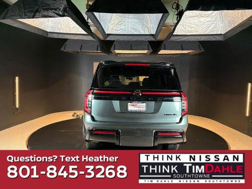 Alpine Metallic/Super Black 2025 Nissan Armada PRO-4X 4WD