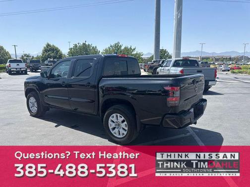 2023 Nissan Frontier SV