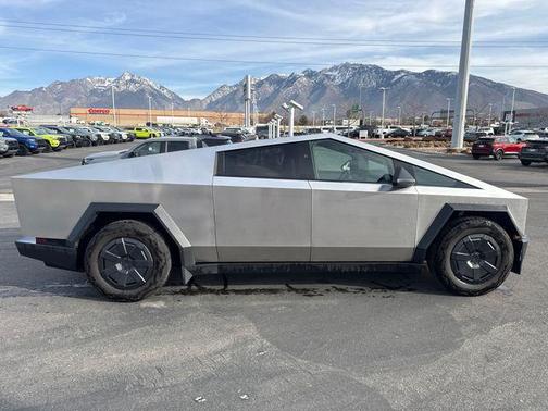 2025 Tesla Cybertruck All-Wheel Drive
