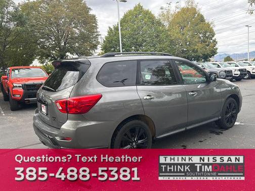 2018 Nissan Pathfinder SL