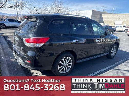 2014 Nissan Pathfinder SV