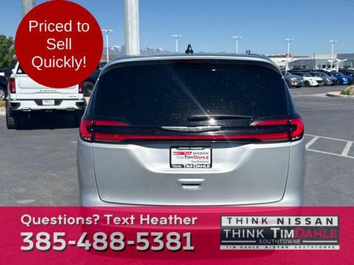 2024 Chrysler Pacifica Touring L