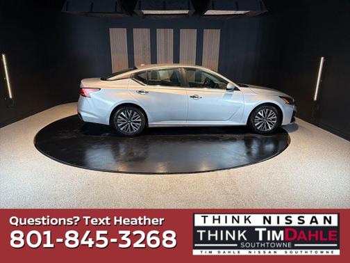 Brilliant Silver Metallic 2023 Nissan Altima 2.5 SV