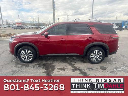 2024 Nissan Pathfinder SL 4WD