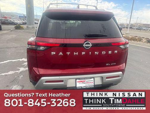 2024 Nissan Pathfinder SL 4WD